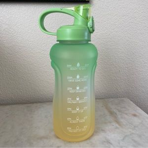 64‎ oz. Motivational Timed Water Bottle Ombré